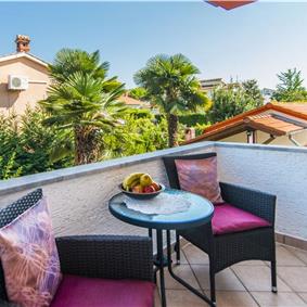 4 Bedroom Villa with Pool and Annex near Porec, Sleeps 8